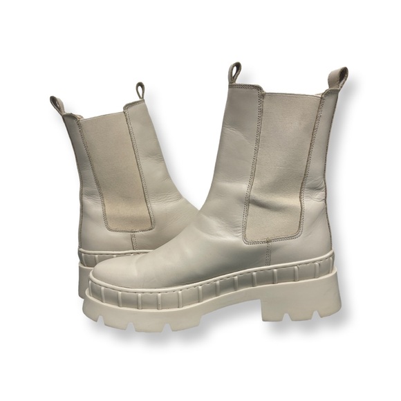 Steve Madden Barclay Chunky Heeled Boot Women’s 8.5 Bone - Picture 7 of 11